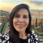 Profesora de Lenguaje y Comunicación. Magíster en Didáctica del Lenguaje